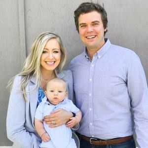 Meet your Posher, Victoria